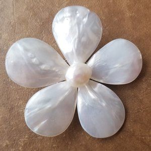 RARE HAUTE COUTURE DESIGNER SIMAN TU MOTHER OF PEARL FLOWER EVENING BROOCH PIN